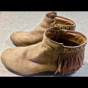 Mossimo Fringed ankle boots